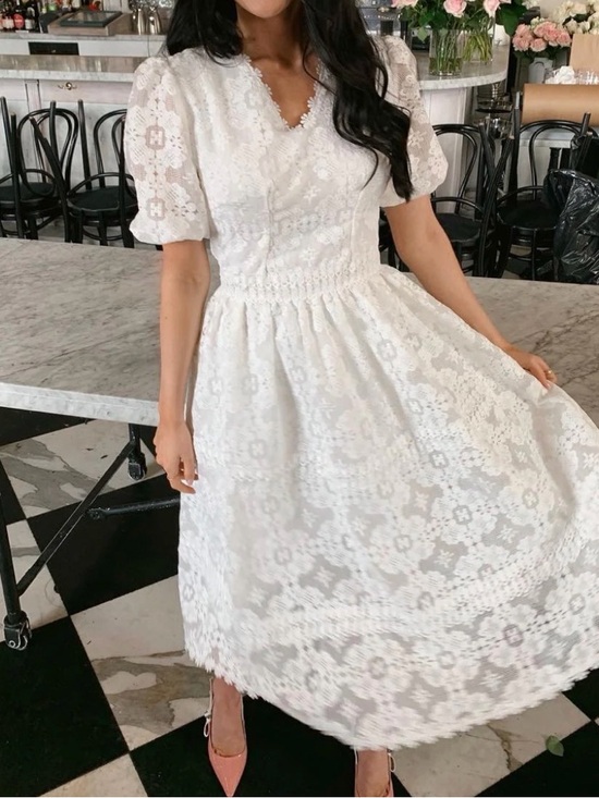 Rachel Parcell Dresses & Skirts - Rachel Parcell White Lace Puff Sleeve V-Neck Midi Dress XS